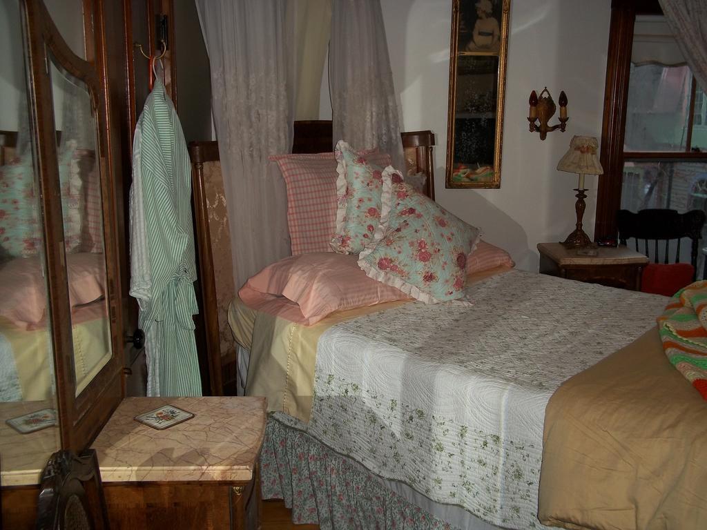 Enchanted Nights Bed & Bath คิตเทอรี ห้อง รูปภาพ