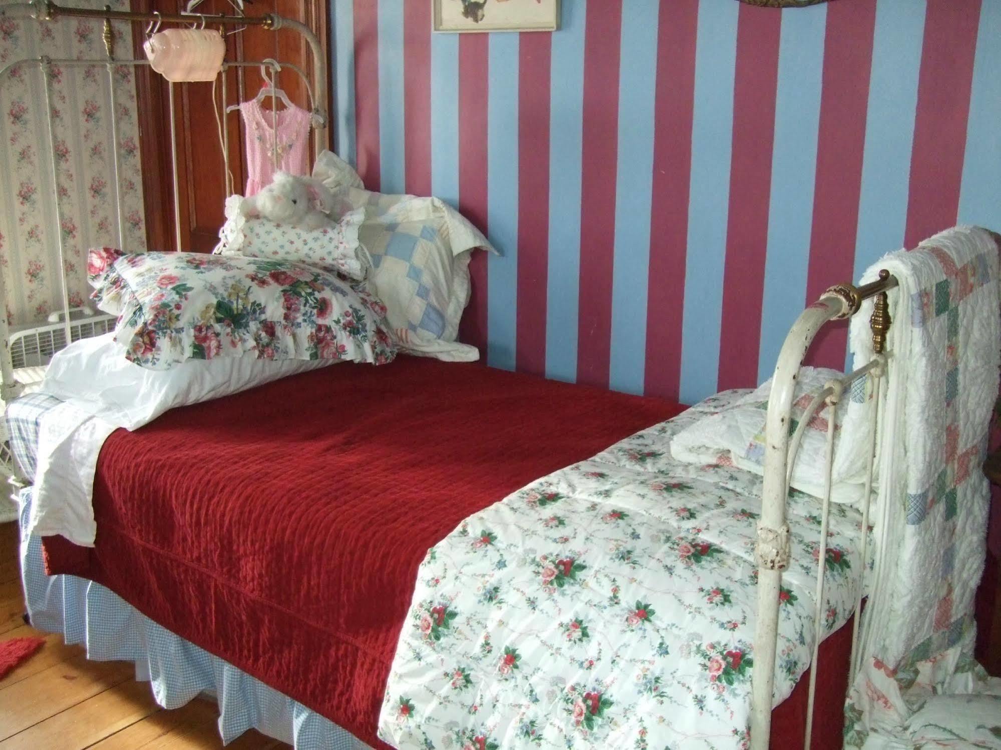 Enchanted Nights Bed & Bath คิตเทอรี ภายนอก รูปภาพ