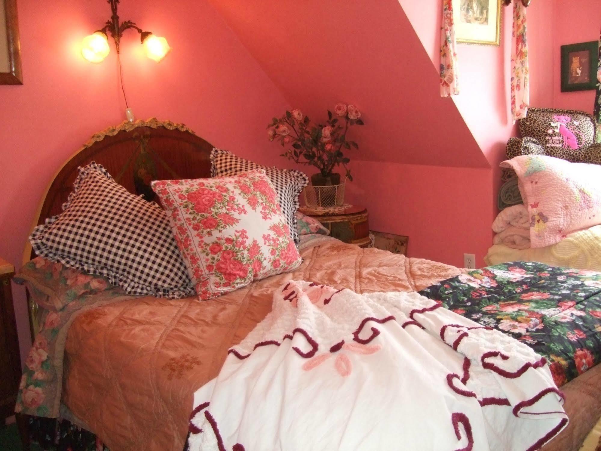 Enchanted Nights Bed & Bath คิตเทอรี ภายนอก รูปภาพ