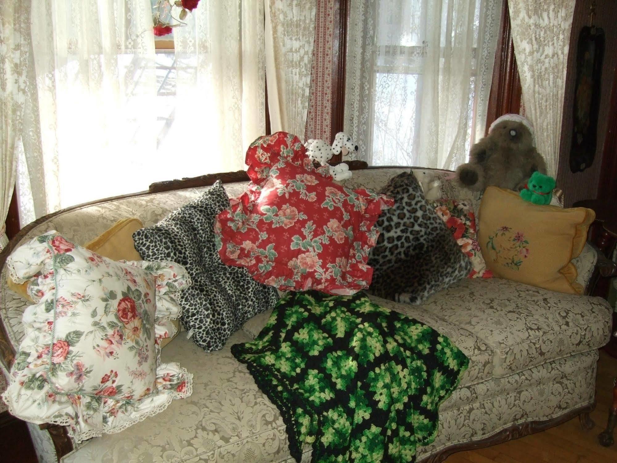 Enchanted Nights Bed & Bath คิตเทอรี ภายนอก รูปภาพ
